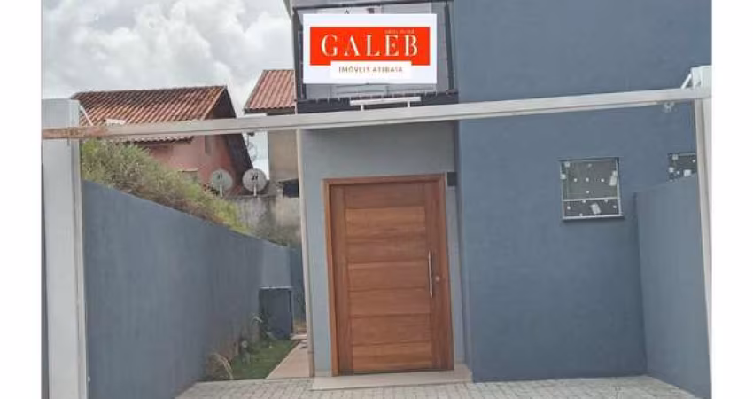 Sobrado à venda com quintal e 2 quartos sendo um suíte