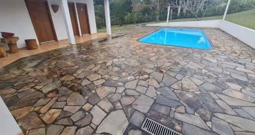 Chácara / sítio com 3 quartos à venda no Condomínio Horto Ivan, Atibaia 