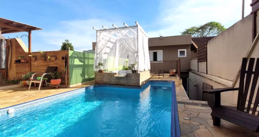 Casa com lazer no Jardim dos Pinheiros em Atibaia!