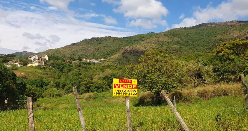 Terreno Maravilhoso com vista para a Pedra Grande