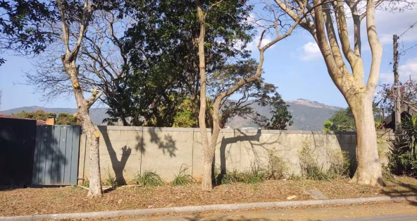 Oportunidade de terreno com excelente localização, linda vista, e rua sem saída, no Jardim Paulista em Atibaia!!