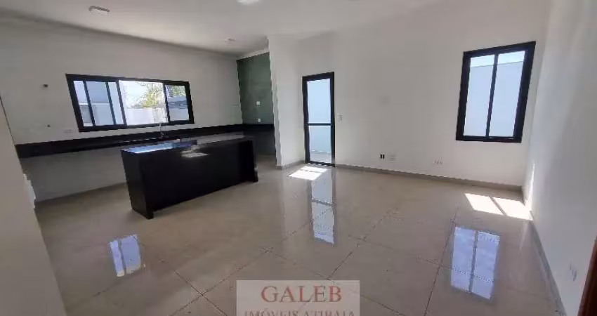 Casas em condomínio à venda, com 02 quartos sendo um suíte