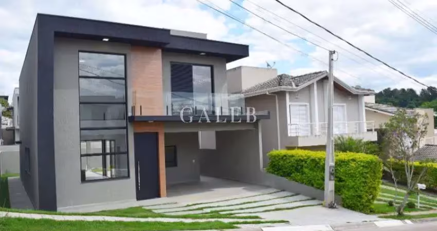Sobrado à venda com 3 suítes, 198m² construído, em condomínio