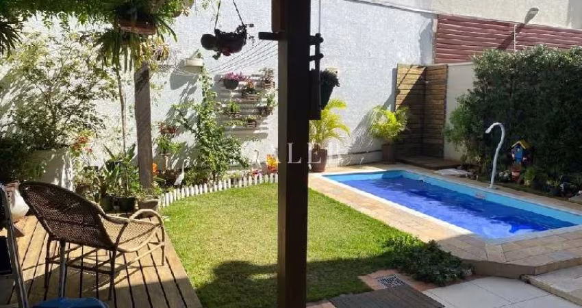 Imperdível casa à venda em Atibaia-SP, Jardim Paulista: 3 quartos, 3 suítes, 2 salas, 4 banheiros, 2 vagas