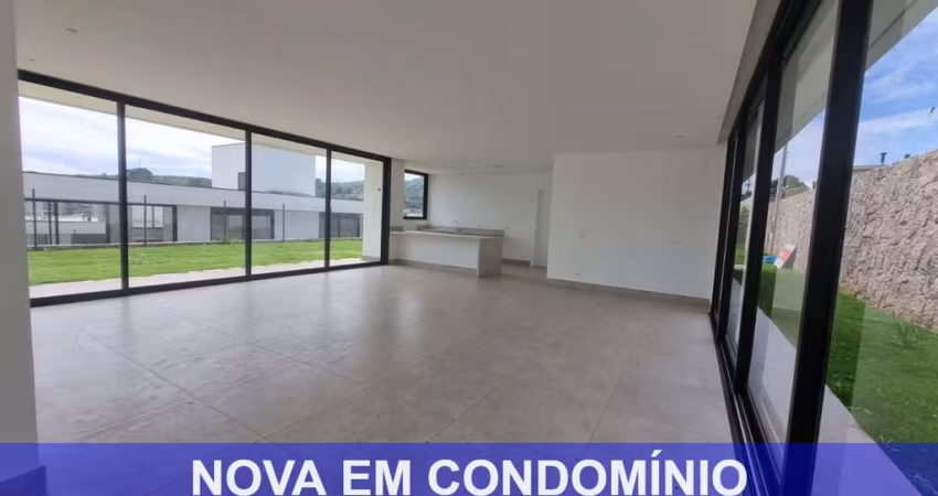 Casa de Luxo em Condomínio Palavra da Vida: 3 quartos, 3 suítes, 2 salas, 5 banheiros, 3 vagas, 248m² - Atibaia-SP