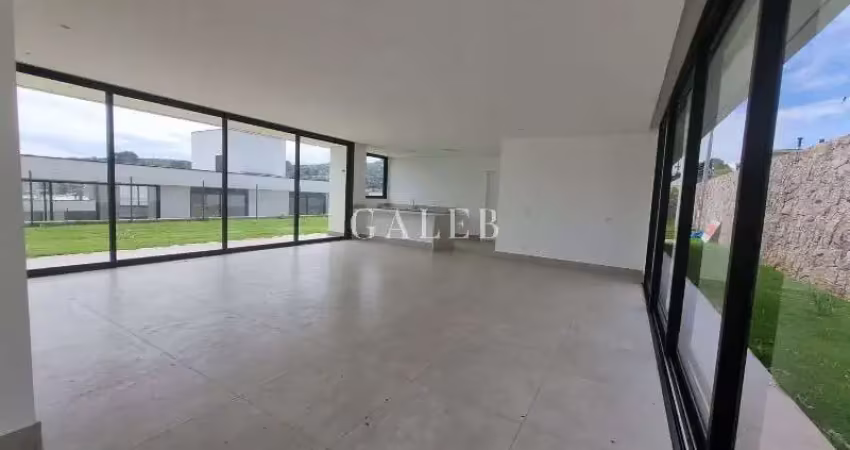 Casa de luxo em condomínio palavra da vida: 3 quartos, 3 suítes, 2 salas, 5 banheiros, 3 vagas, 248m² - atibaia-sp