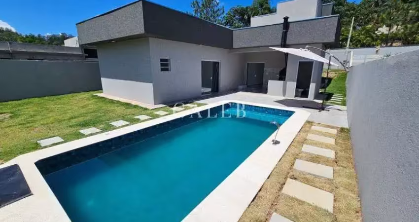 CASA TÉRREA 3 DORMITÓRIOS COM PISCINA E QUINTAL