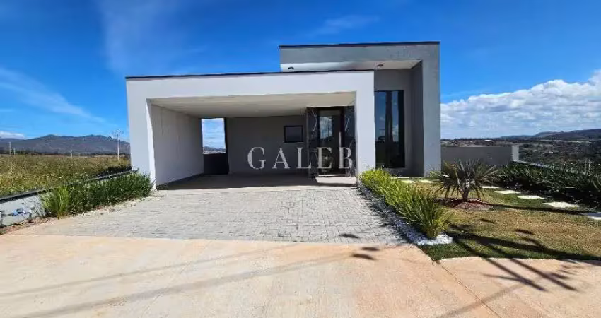 Casa em condomínio de luxo na cachoeira - atibaia-sp: 3 quartos, 3 suítes, 3 salas, 5 banheiros, 4 vagas e 182,50m².