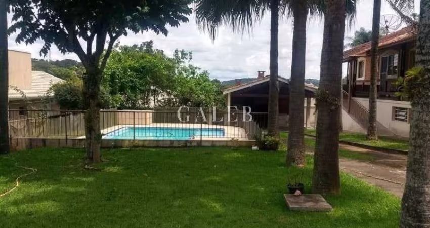 Casa térrea à venda no Condomínio Palavra da Vida em Atibaia-SP