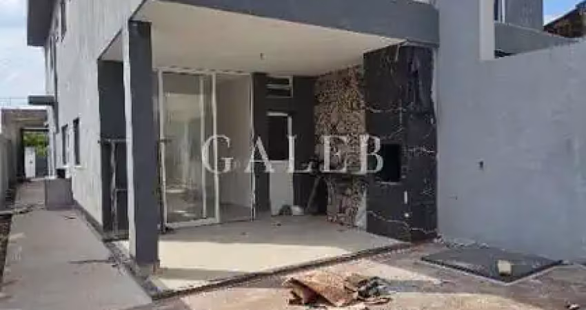 Sobrado à venda com 3 suítes, piscina e 186m² de área construída