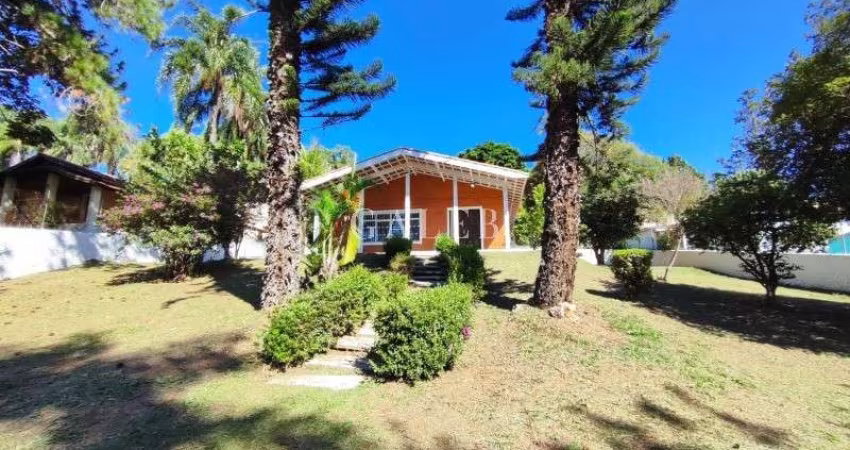 Imperdível: Casa à venda em Atibaia-SP, Jardim Paulista - 3 quartos, 1 suíte, 1 sala, 10 vagas e 170m² de área. Venha conferir!