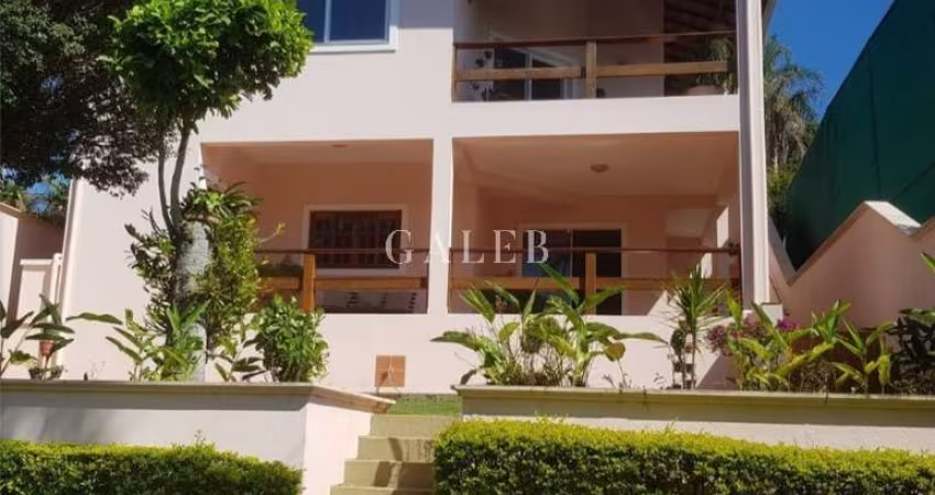 Casa térrea à venda com 526m² de terreno