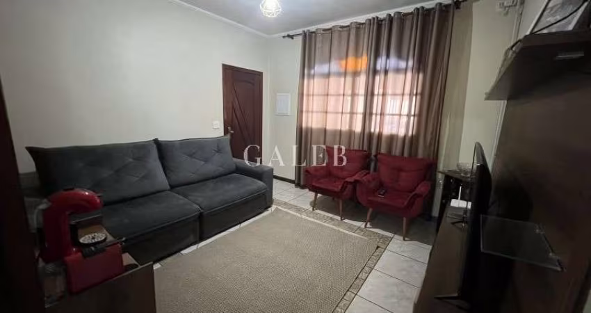 Impecável casa à venda em Atibaia-SP - Jardim das Cerejeiras: 5 quartos, 1 suíte, 1 sala, 2 vagas, 177m².