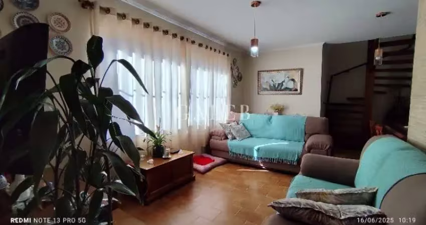 Casa à venda em atibaia-sp: 2 quartos, 2 salas e 2 vagas de garagem em alvinópolis - 132m² de área.