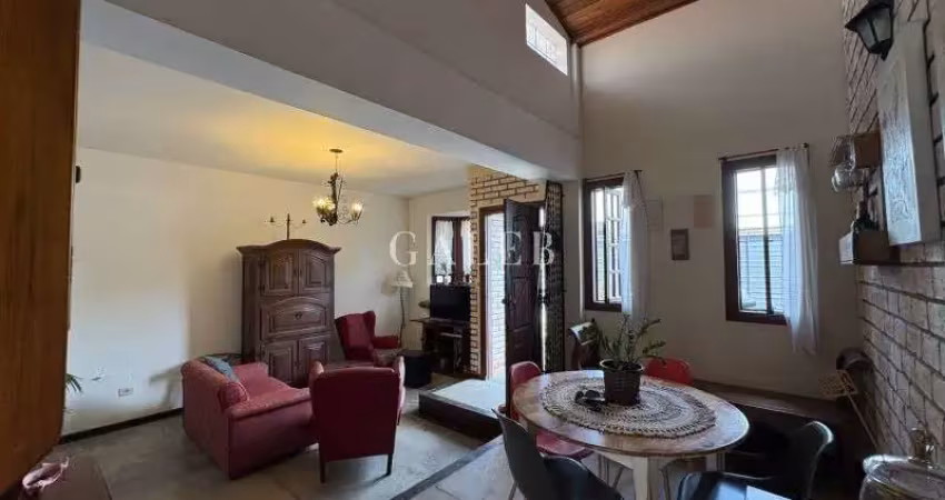 Imperdível: casa térrea à venda em atibaia jardim, 5 quartos, 1 suíte, 2 salas, 3 banheiros, 2 vagas, 181,95m²!