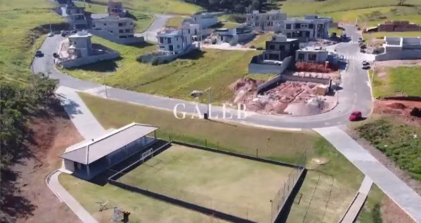 Terreno excelente à venda, condomínio dentro da cidade