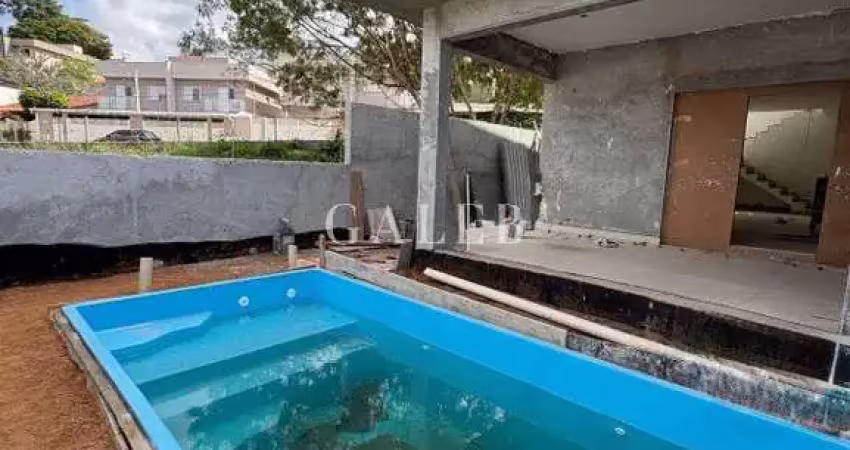 Casa com 3 suites com vista permanente para a pedra grande