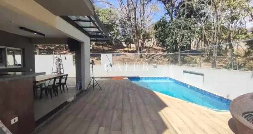 Casa de luxo em condomínio exclusivo em atibaia-sp: 4 quartos, 2 suítes, 2 salas, 4 banheiros, 5 vagas de garagem, 186,86 m² de área.