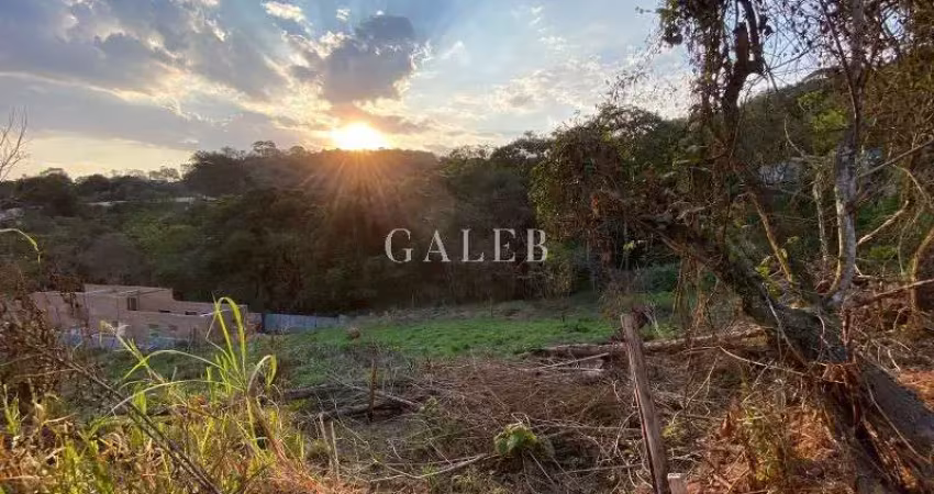 Terreno à venda com 414,95m² sendo 12m de frente, com vista incrível
