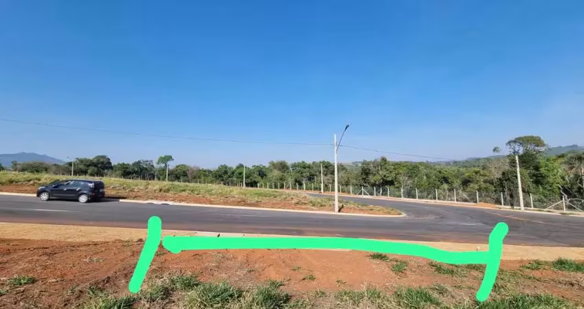 Terreno à venda em condomínio fechado a 13 minutos do centro de atibaia