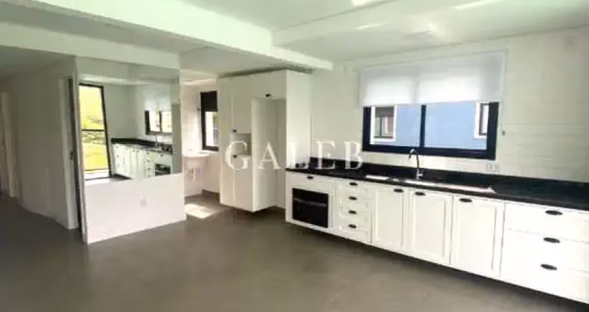 Apartamento à venda com vista  de tirar o fôlego! 03 dormitórios sendo 01 suíte, sala para dois ambientes e varanda.