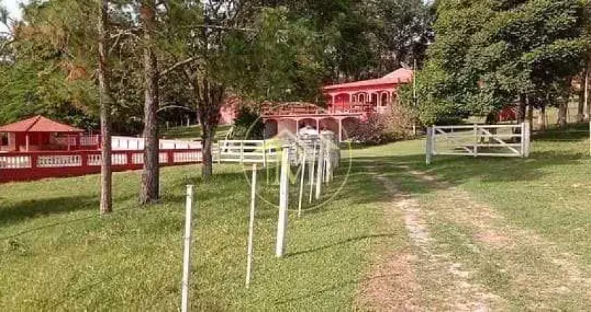 Maravilhoso sitio de 30.000m2 localizado em angatuba-sp a venda por 1.400.000,00