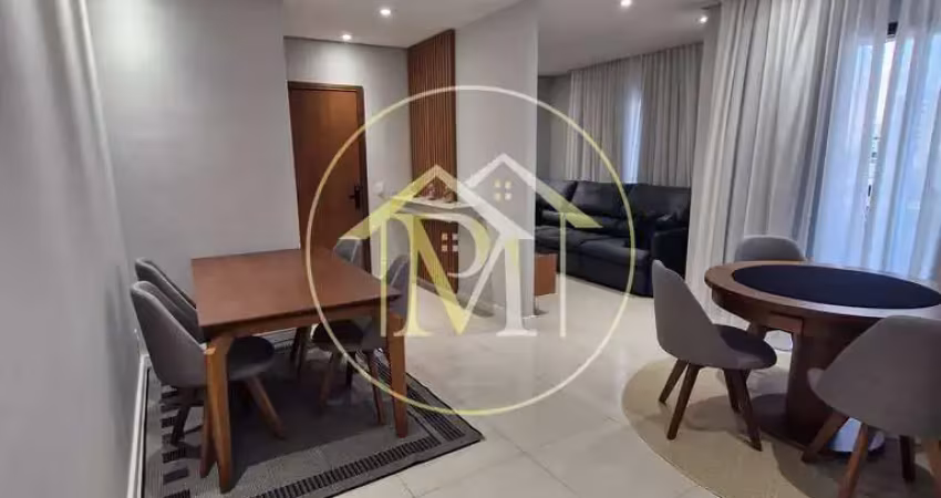 Apartamento de 135 m² no 9º andar, com 2 vagas de garagem fixas.