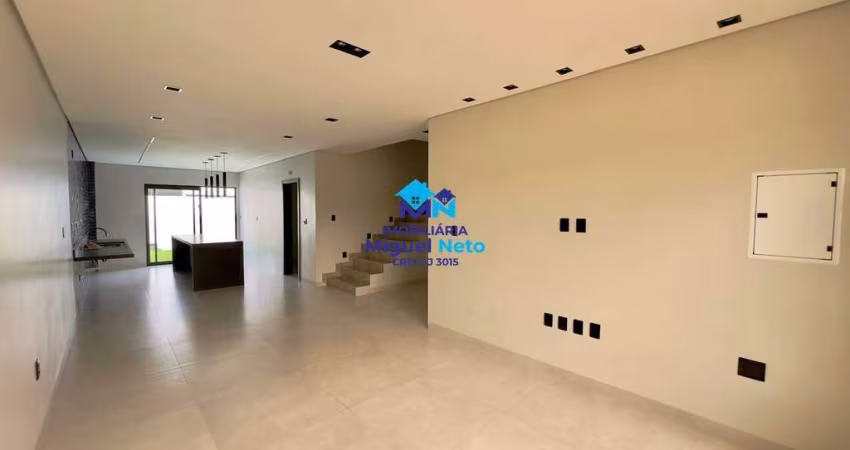 Excelente sobrado com 4 suítes no Cond Parintis