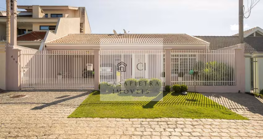Casa térrea 4 quartos no Bacacheri com edícula 285m2