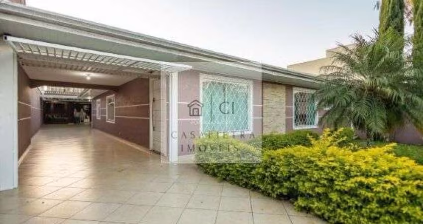 Casa terrea 3 quartos Bairro Fanny com amplo terreno - 179m2
