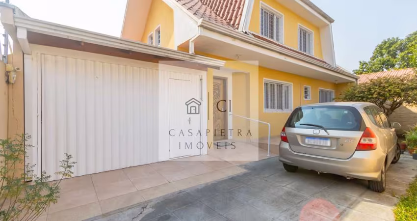 Casa Duplex em condomínio fechado no Cajuru - 183m²