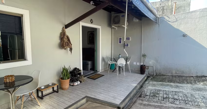 Oportunidade em ipitanga – casa solta com amplo terreno