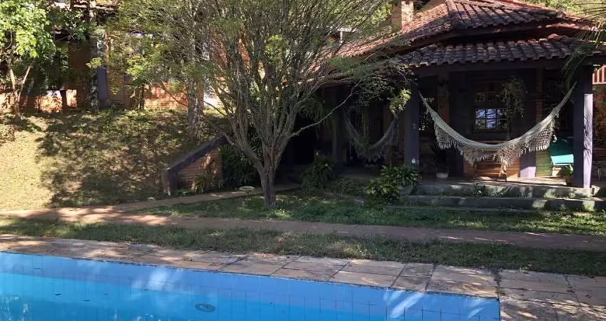 Casa com 4 quartos à venda na Rua Carlos Gomes, 30, Nova Fazendinha, Carapicuíba