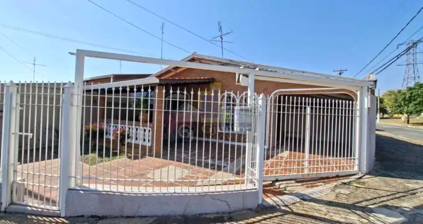 Casa mobiliada com 3 dormitórios (1 suíte), garagem e quintal, jardim garcia, campinas (sp) - ca1416