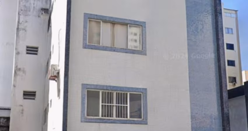 VENDO APARTAMENTO AMPLO NA PITUBA