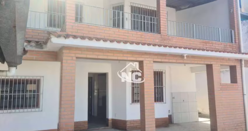 Casa com 3 quartos à venda na Rua Expedicionário Jorge da Costa Lima, 240, Alcântara, São Gonçalo