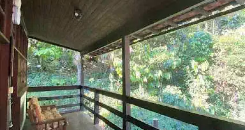 Terreno de 2057 m² com duas casas grandes à venda, por r$ 1.600.000 - sape - niterói/rj