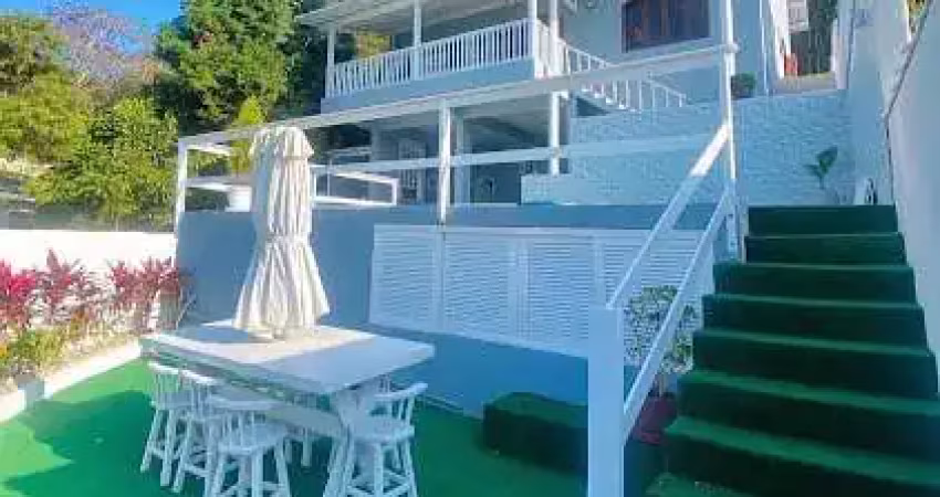 Casa com 5 quartos à venda, 400 m² por r$ 1.630.000 - itaipu - niterói/rj
