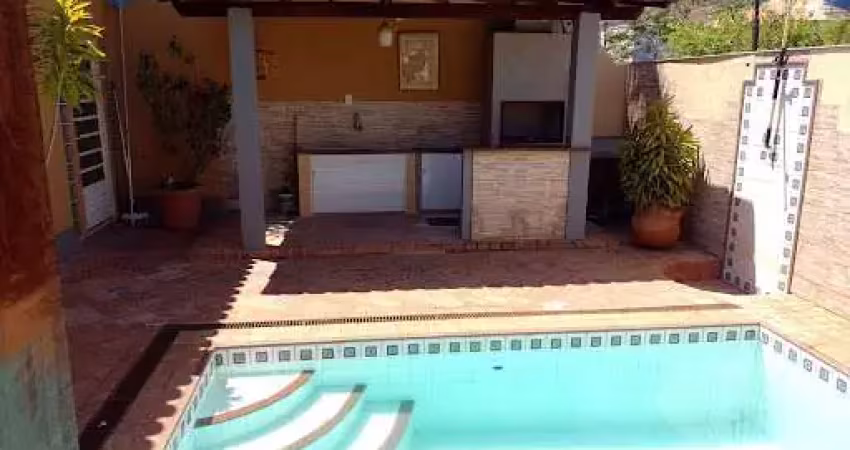 Casa com 3 quartos à venda, 130 m² por r$ 730.000 - itaipu - niterói/rj