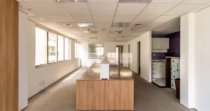Conjunto comercial para venda, 180m²