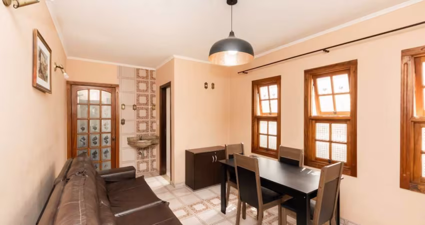 Sobrado para venda com 4 quartos, sendo 2 suítes, 207m²