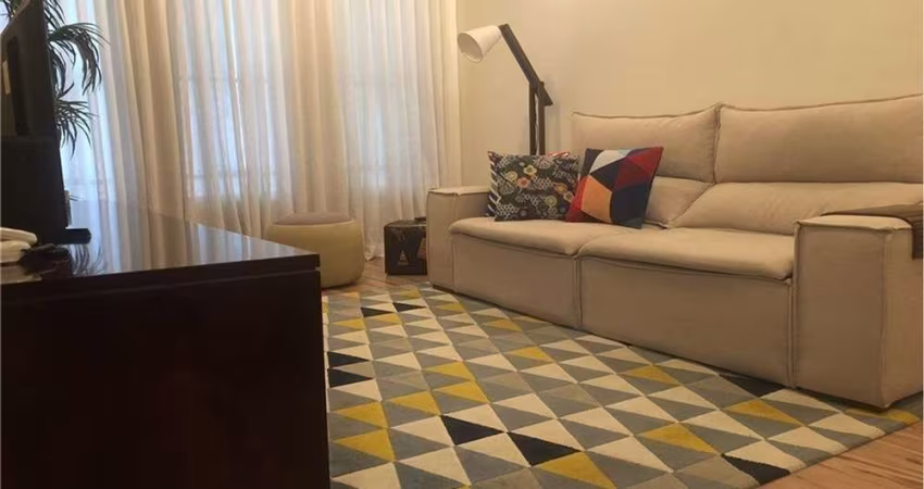 Sobrado para venda com 3 quartos, sendo 1 suíte, 150m²