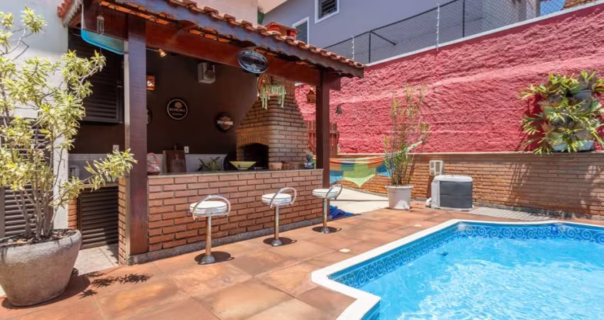 Casa tipo para venda com 4 quartos, sendo 1 suíte, 209m²