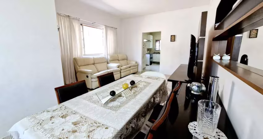 Casa tipo para venda com 3 quartos, 214m²