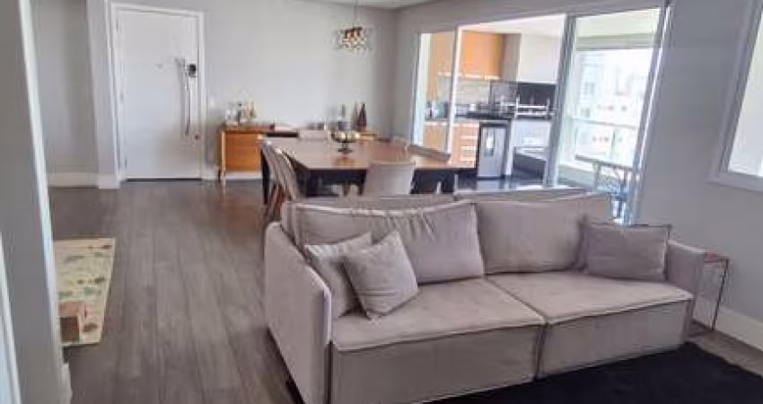 Apartamento tipo para venda com 3 quartos, sendo 3 suítes, 140m²