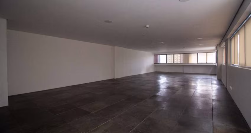 Conjunto comercial para venda, 135m²