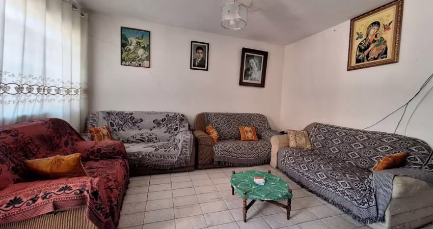 Casa tipo para venda com 3 quartos, sendo 1 suíte, 118m²