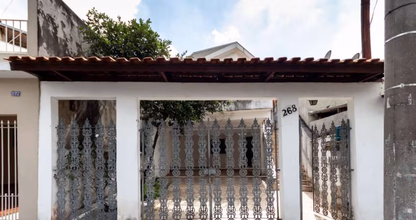 Casa tipo para venda com 2 quartos, 207m²