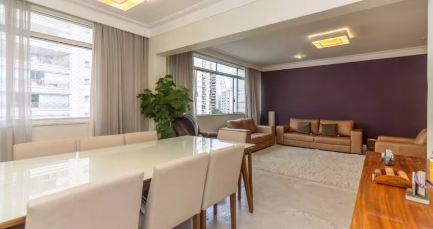 Apartamento tipo para venda com 3 quartos, sendo 1 suíte, 212m²