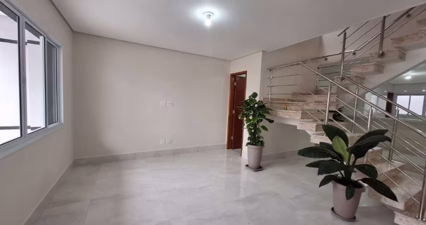 Sobrado para venda com 3 quartos, sendo 3 suítes, 142m²